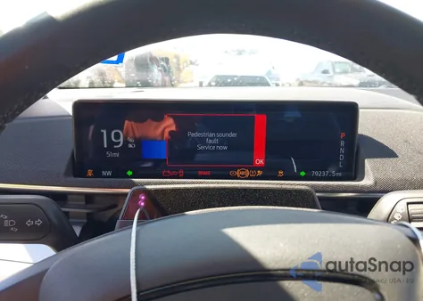 2021 Ford Mustang Mach-E California Route 1 z USA, uszkodzony, nr VIN 3FMTK2R75MMA19287